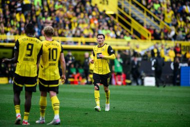 Kỷ lục ấn tượng của Karim Adeyemi tại Borussia Dortmund mùa giải 2024/2025